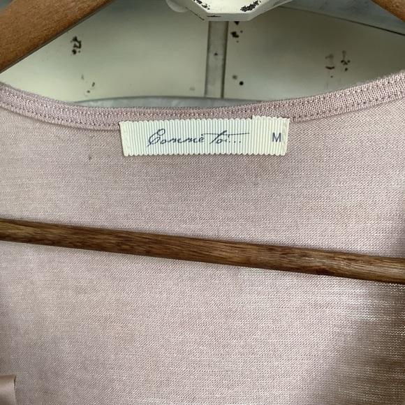 Bow Top - Picture 4 of 7